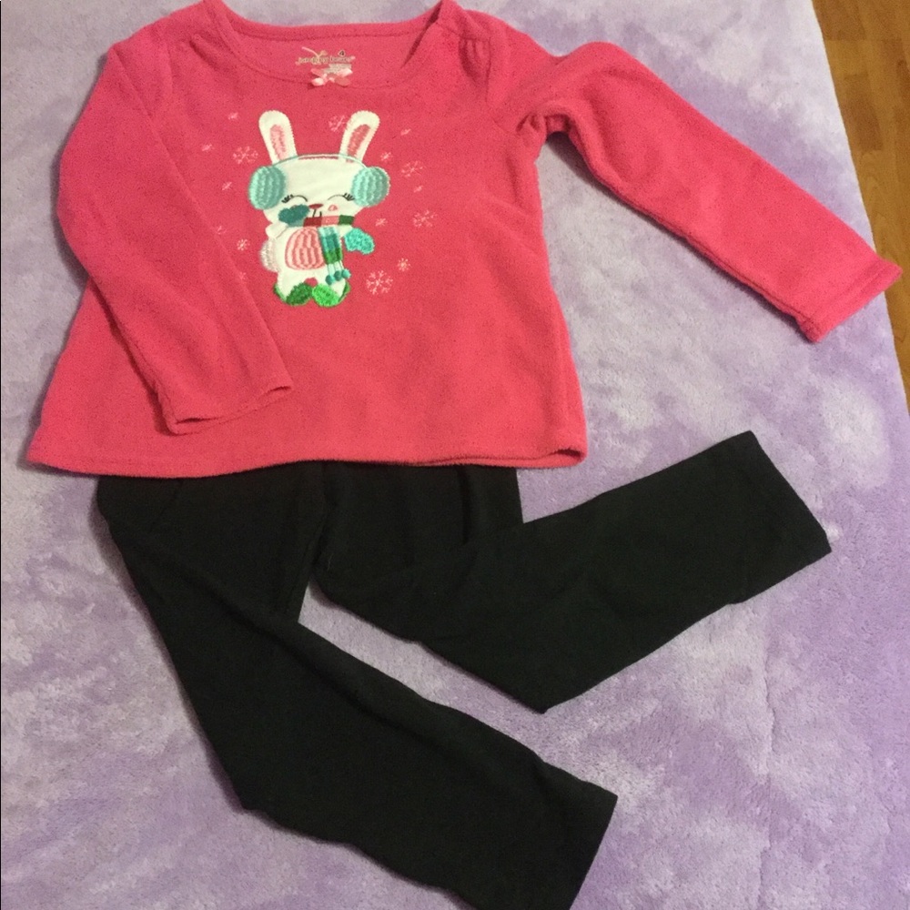 NWOT Winter bunny fleece top